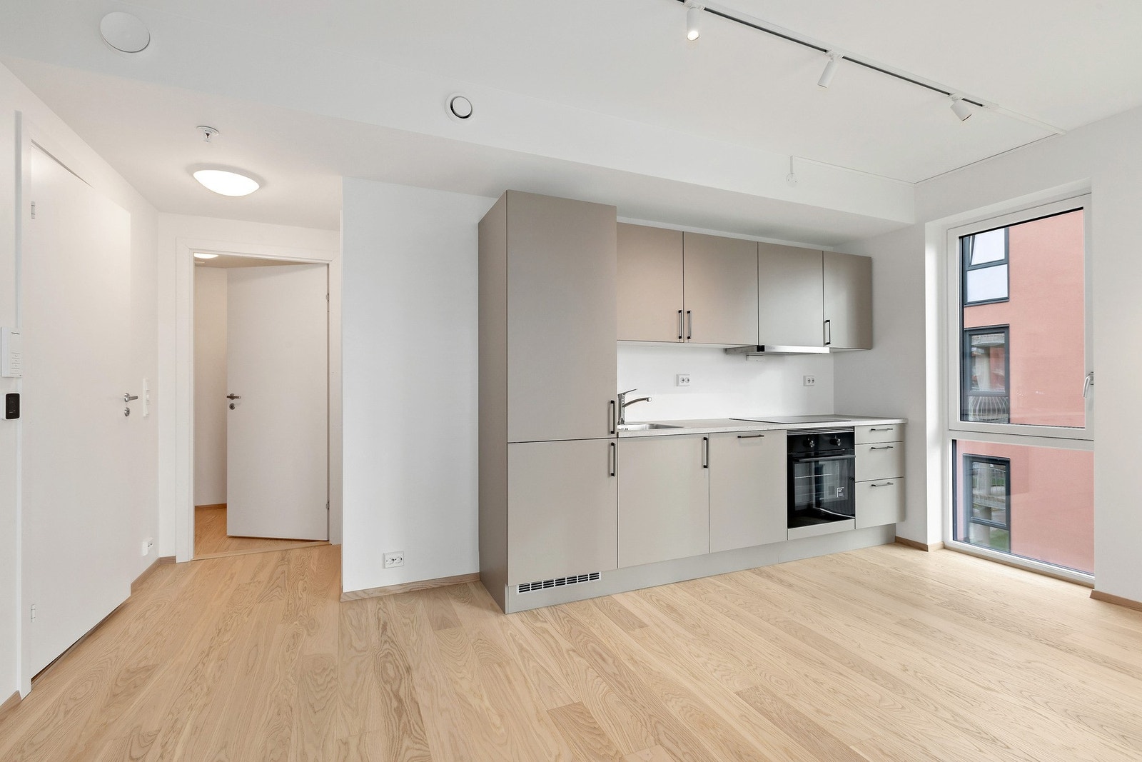 Topp moderne kjøkken og ettermontert belysning Galleribilde