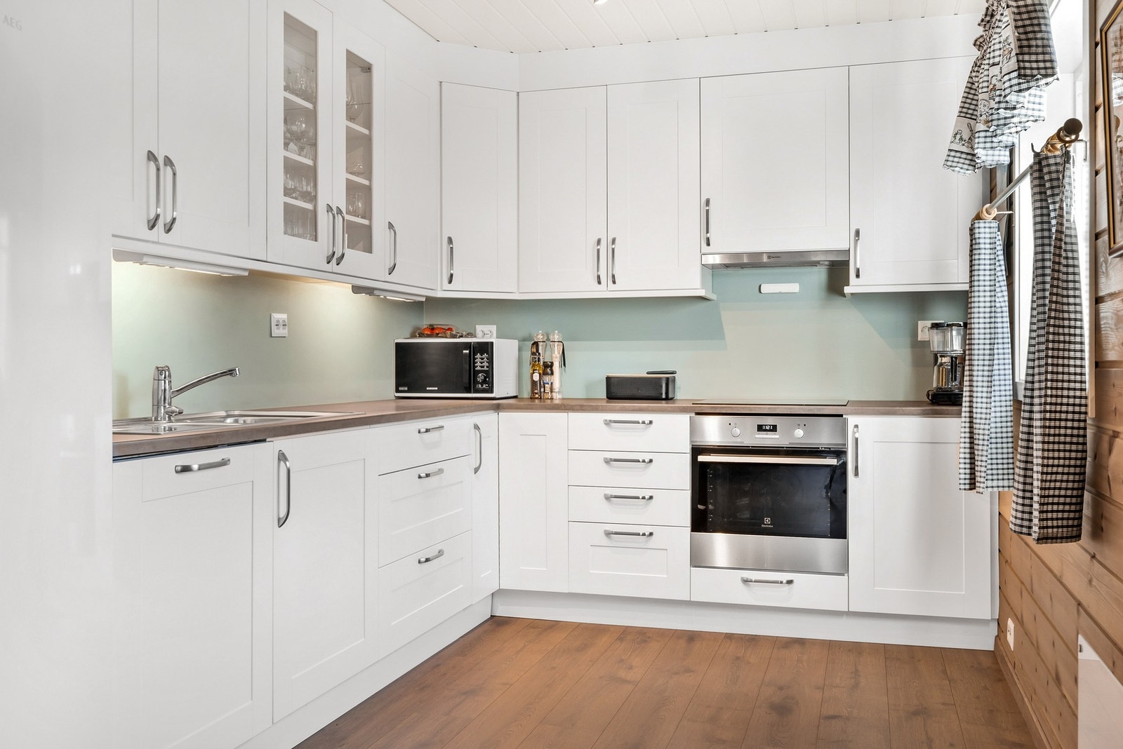 Pent kjøkken med tidløst preg Galleribilde