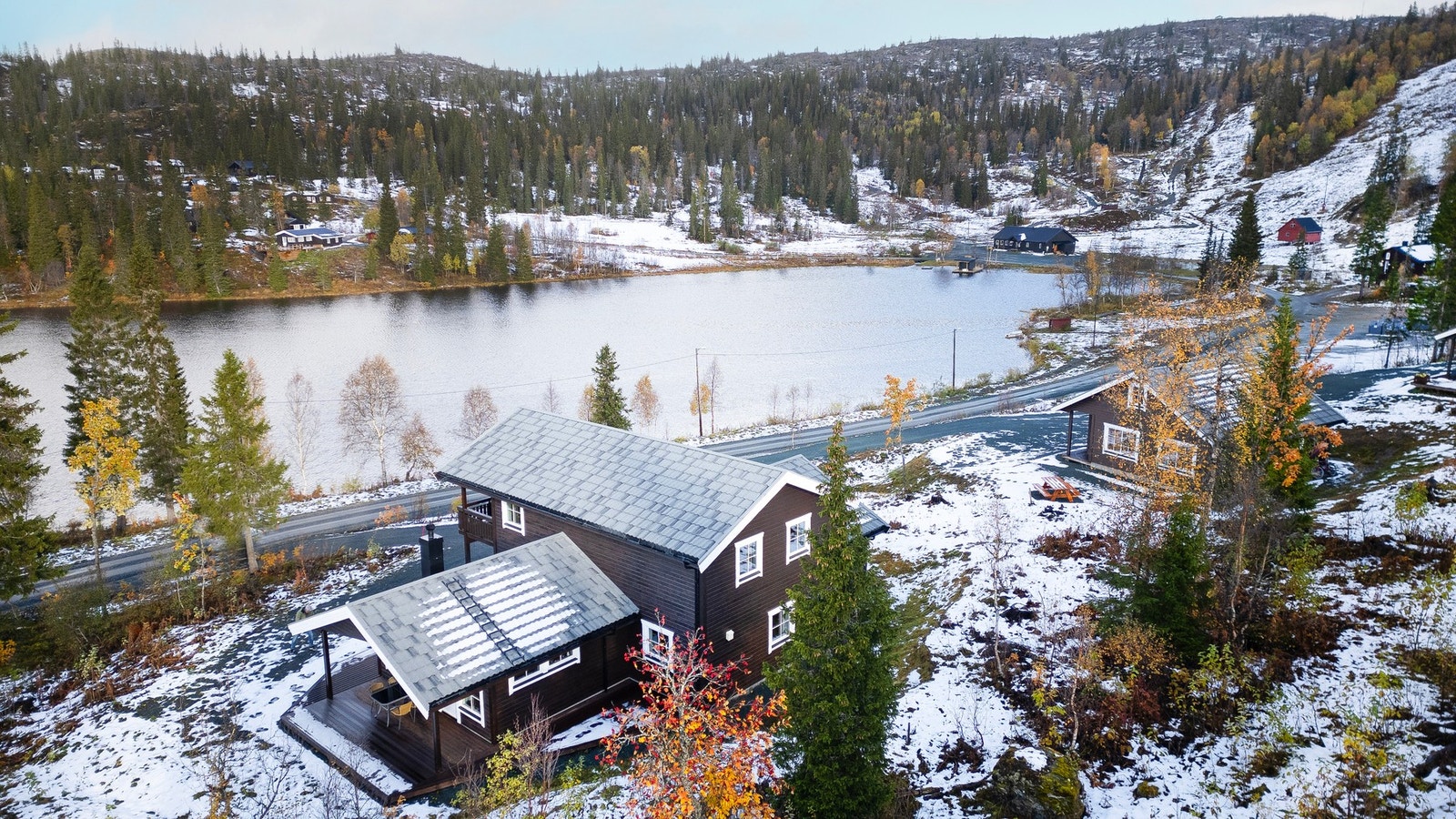 Oversiktsbilde av eiendommen Galleribilde