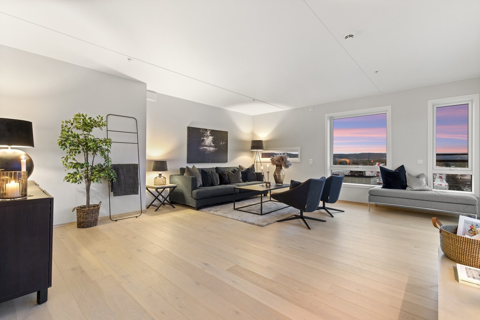 Her får du en innflytningsklar lekker og trendy leilighet fra 2023. Galleribilde