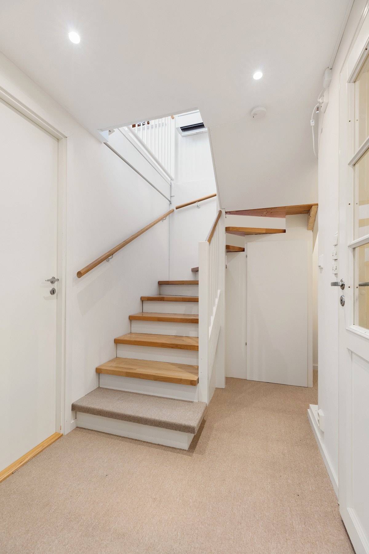 Underetasjen har gulvvarme. Galleribilde