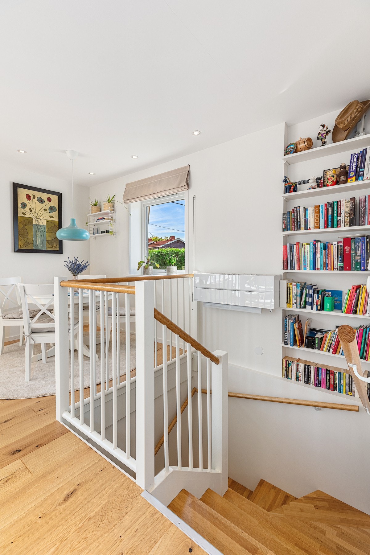 Vi tar turen ned til soverommene Galleribilde