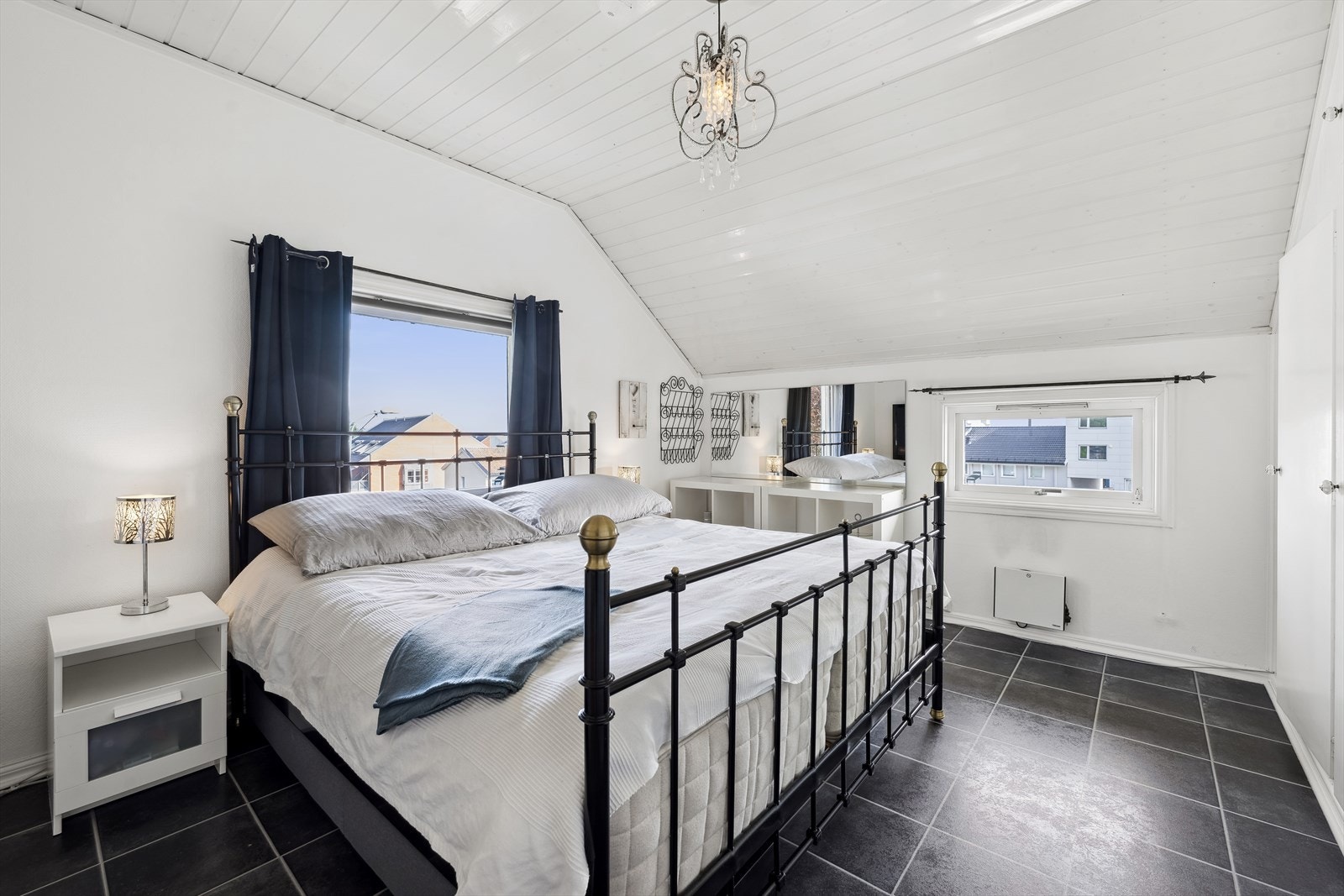 Soverom i 2 etg. Galleribilde