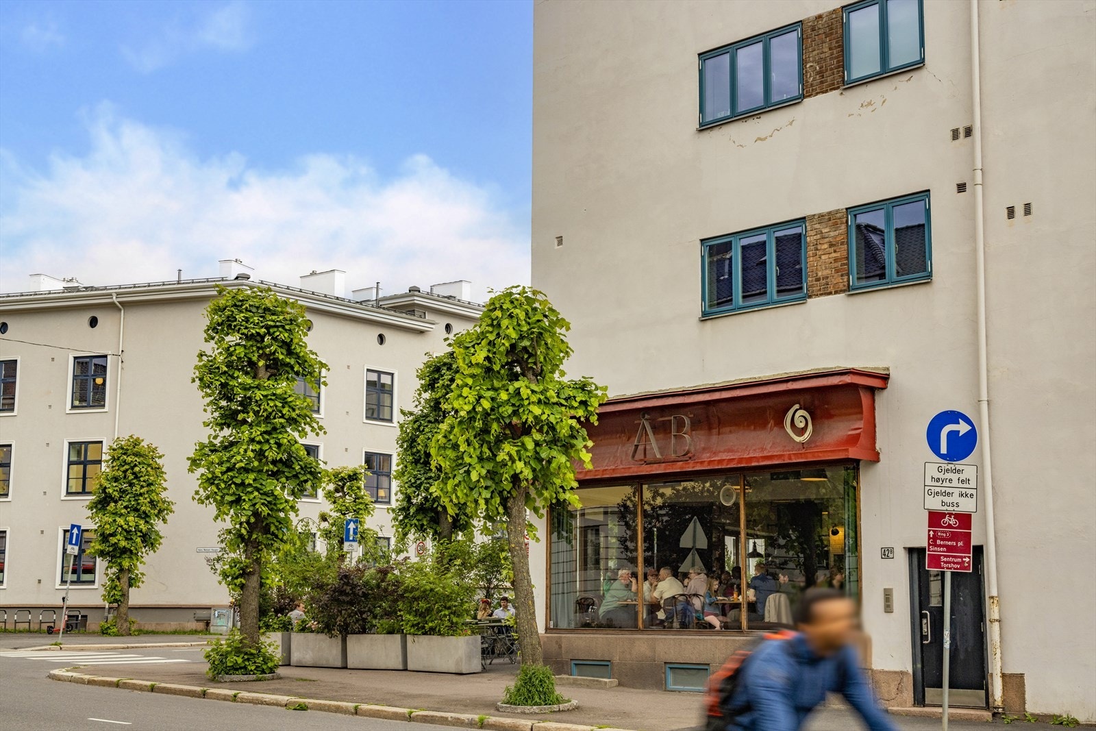 Populære Åpent Bakeri ligger rett ved leiligheten. Galleribilde