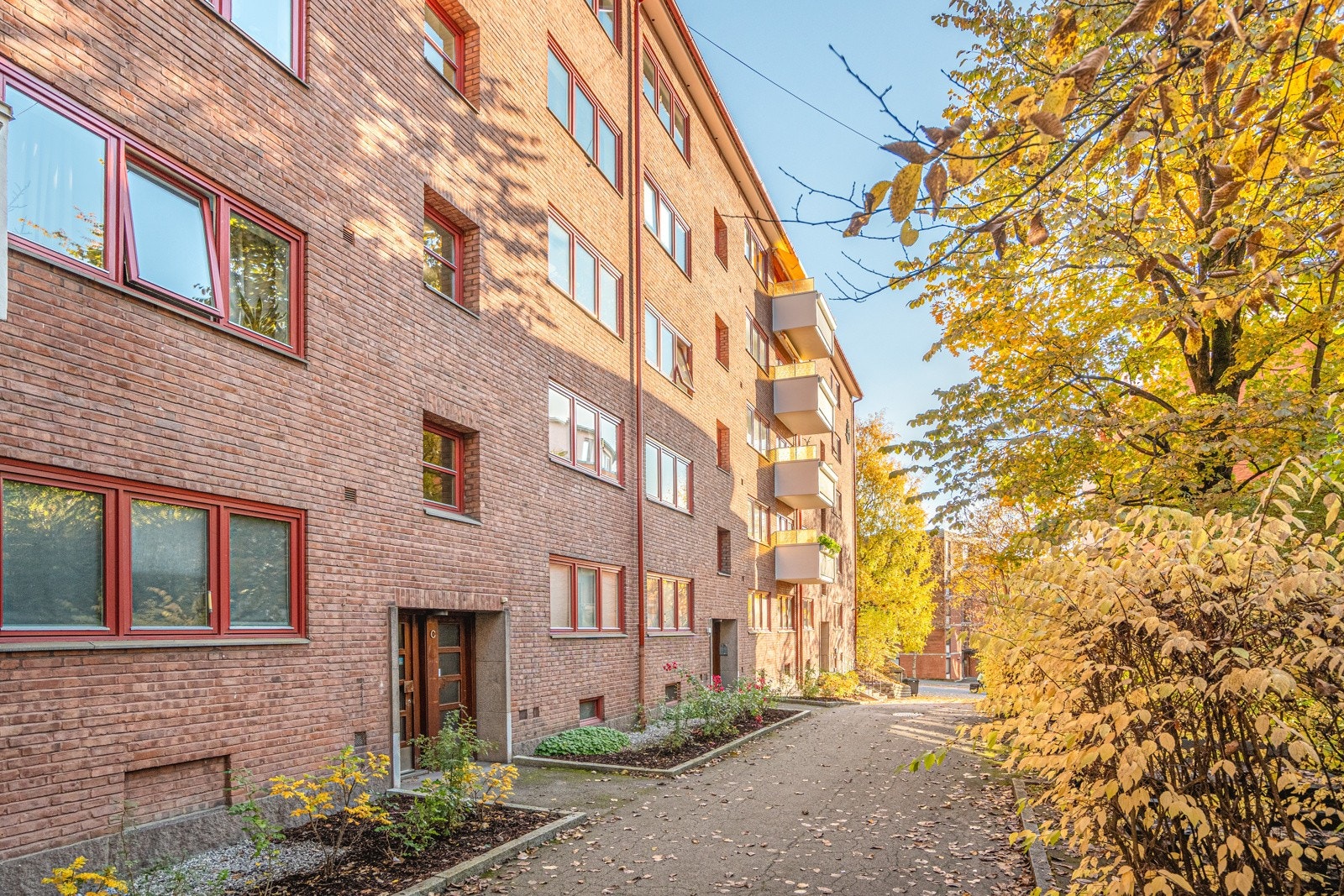 Rolig beliggenhet, skjermet fra trafikk. Galleribilde