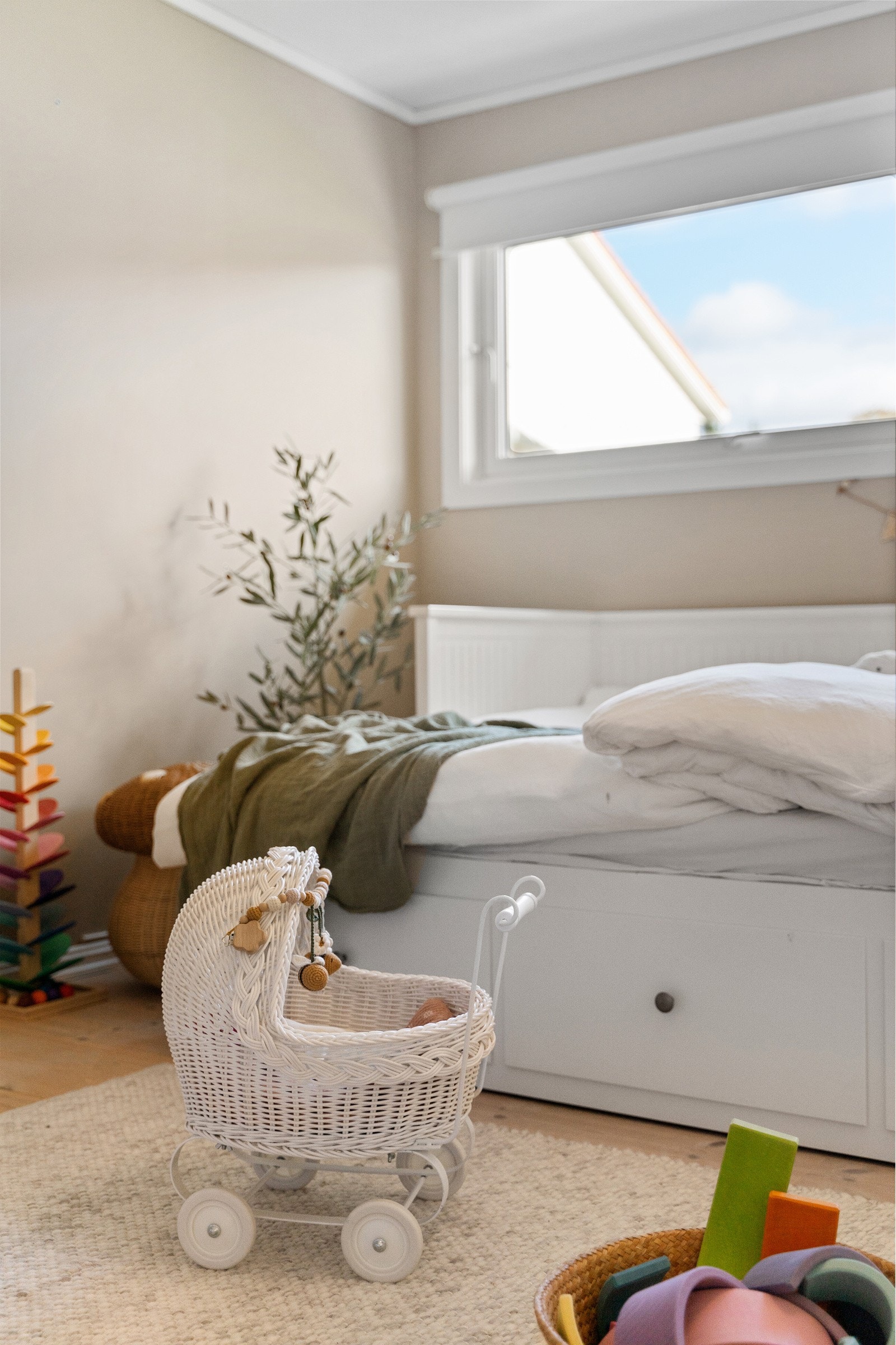 Soverom I - detalj. Galleribilde