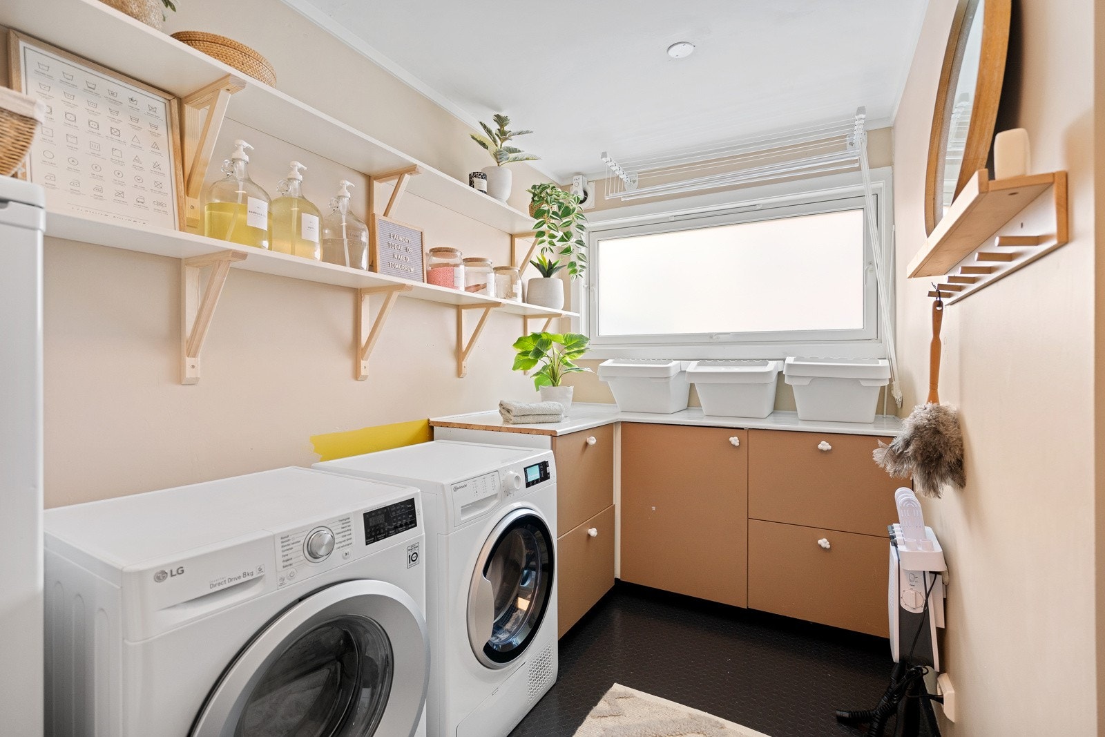 Vaskerommet er utvidet. Utvidelsen er ikke byggemeldt/omsøkt. Galleribilde