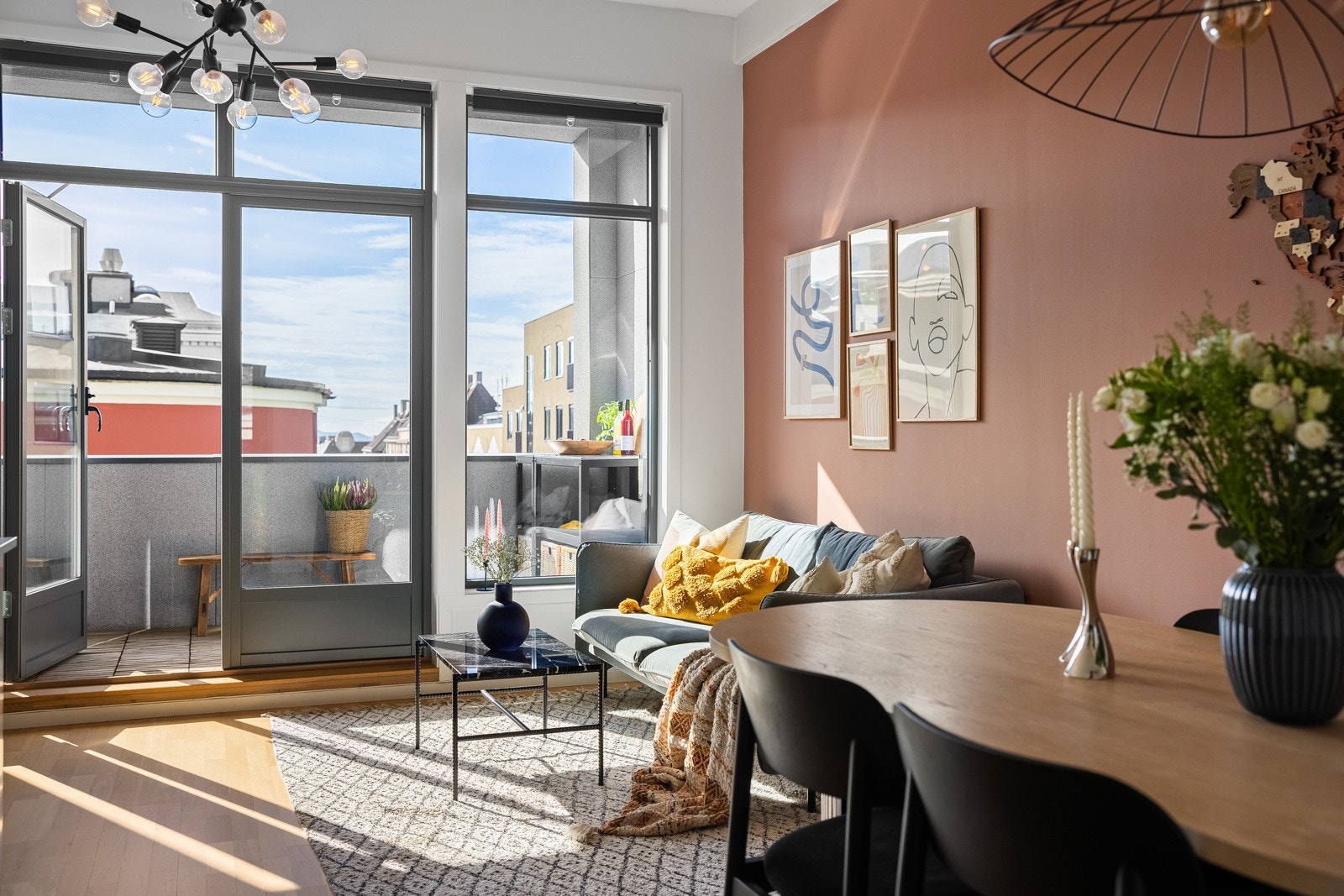 Gjennomgående 3-roms fabrikkleilighet fra 2013. Galleribilde