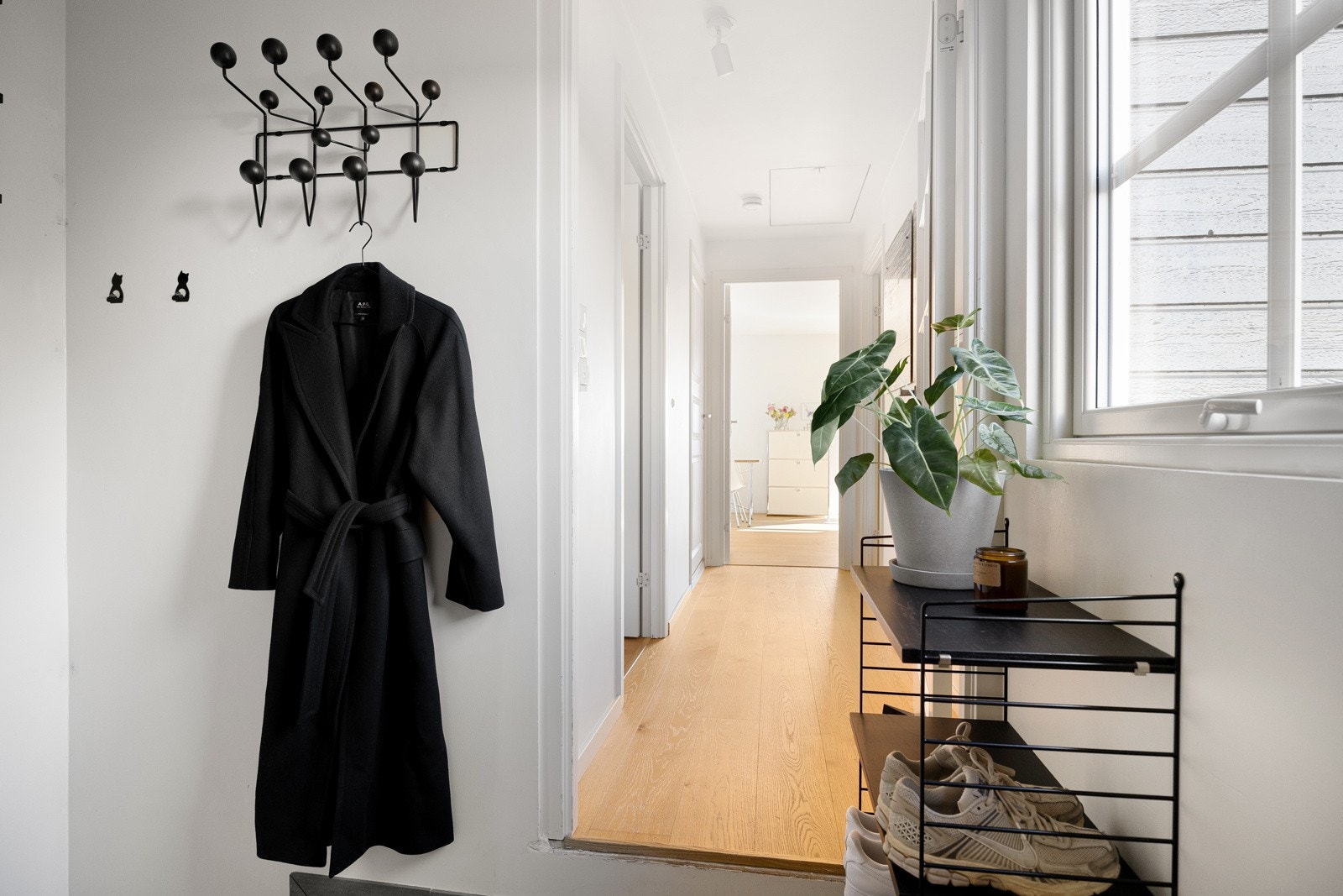 Entré. Flislagt gulv med varmekabler. Galleribilde