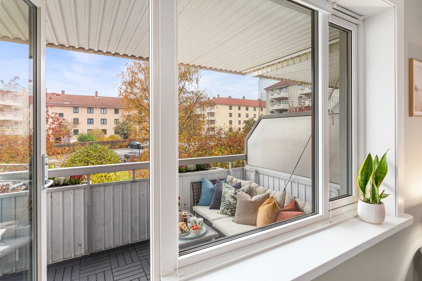 Vinduene ble byttet i 2018 og slipper inn rikelig med naturlig dagslys Galleribilde