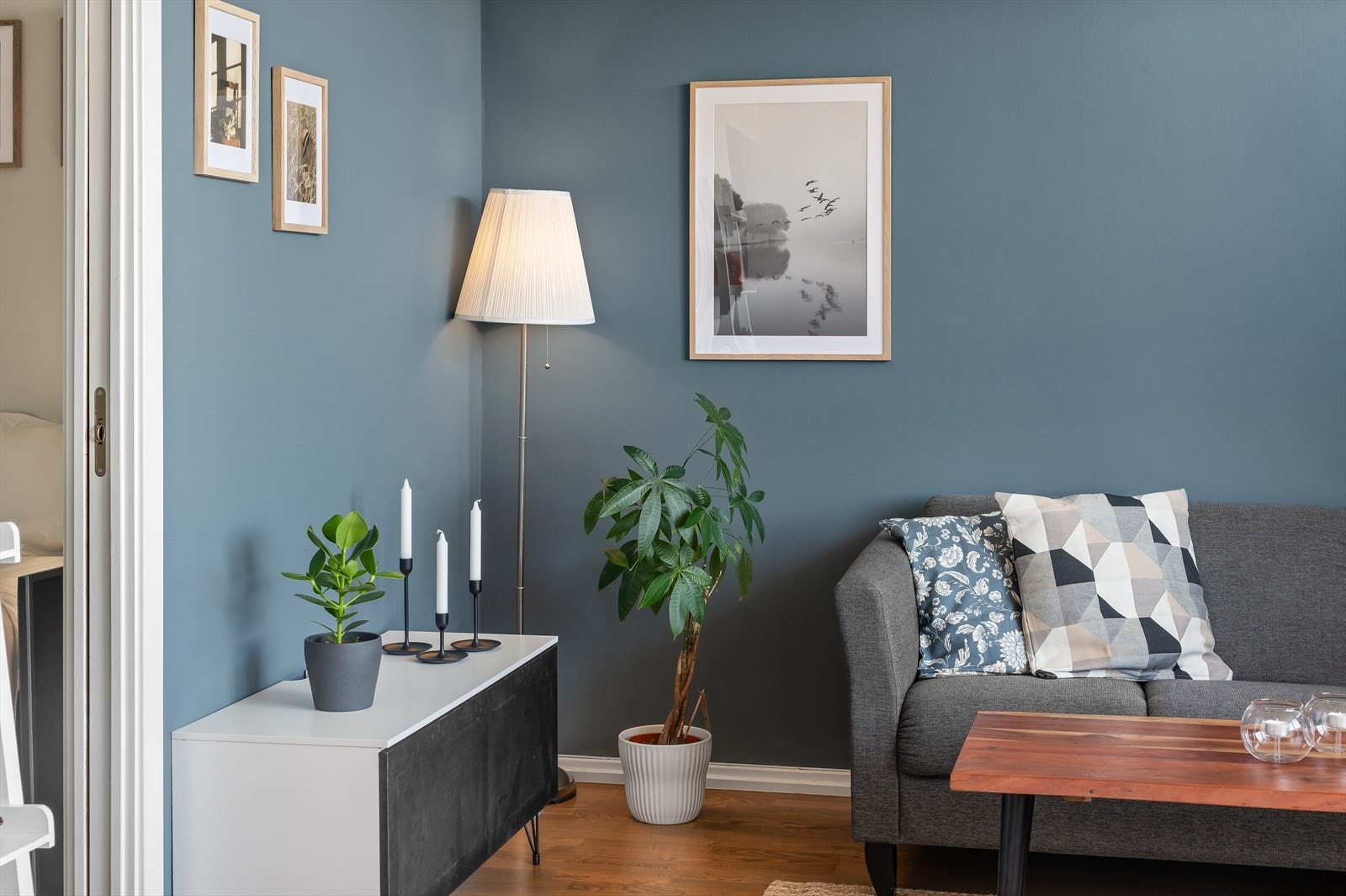 Tiltalende og arealeffektiv 1-roms med rolig beliggenhet. Galleribilde