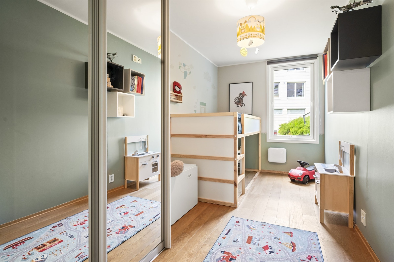 Rommene har gode møbleringsmuligheter og kan fint innredes med både seng, pult eller annet ønskelig møblement. Galleribilde