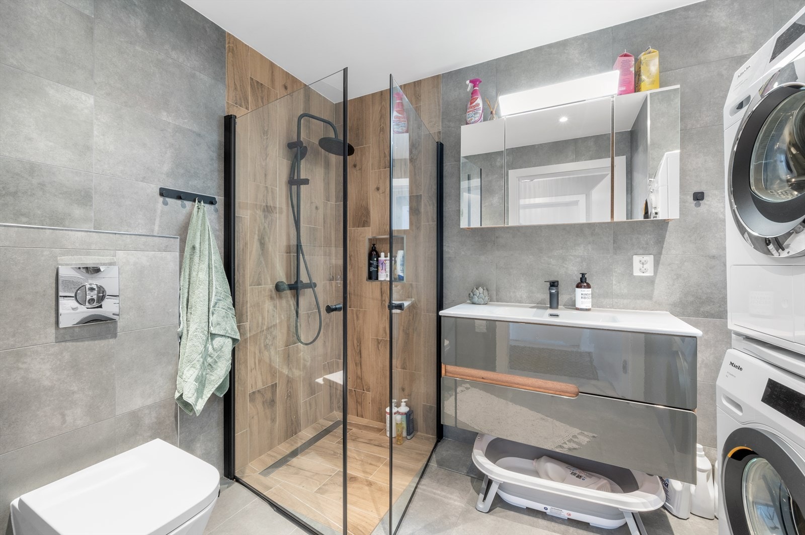 Utleieleiligheten - Bad/wc/vaskerom Galleribilde