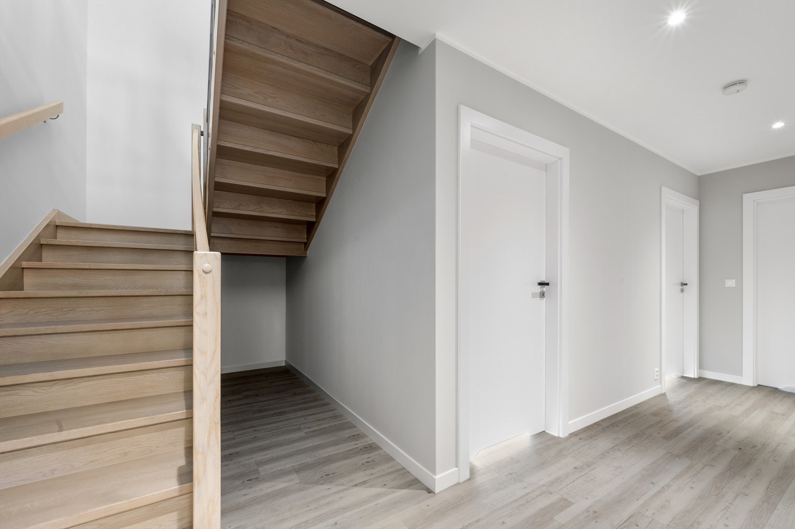 Trappegang og fordelingsgang Galleribilde