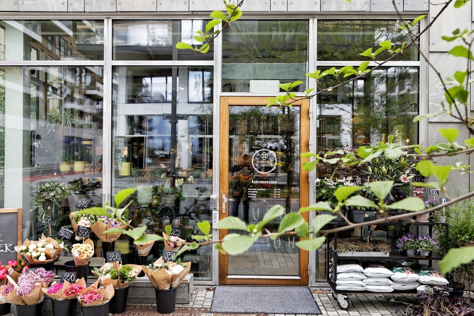 Det er flere lokale forretninger i området. Galleribilde