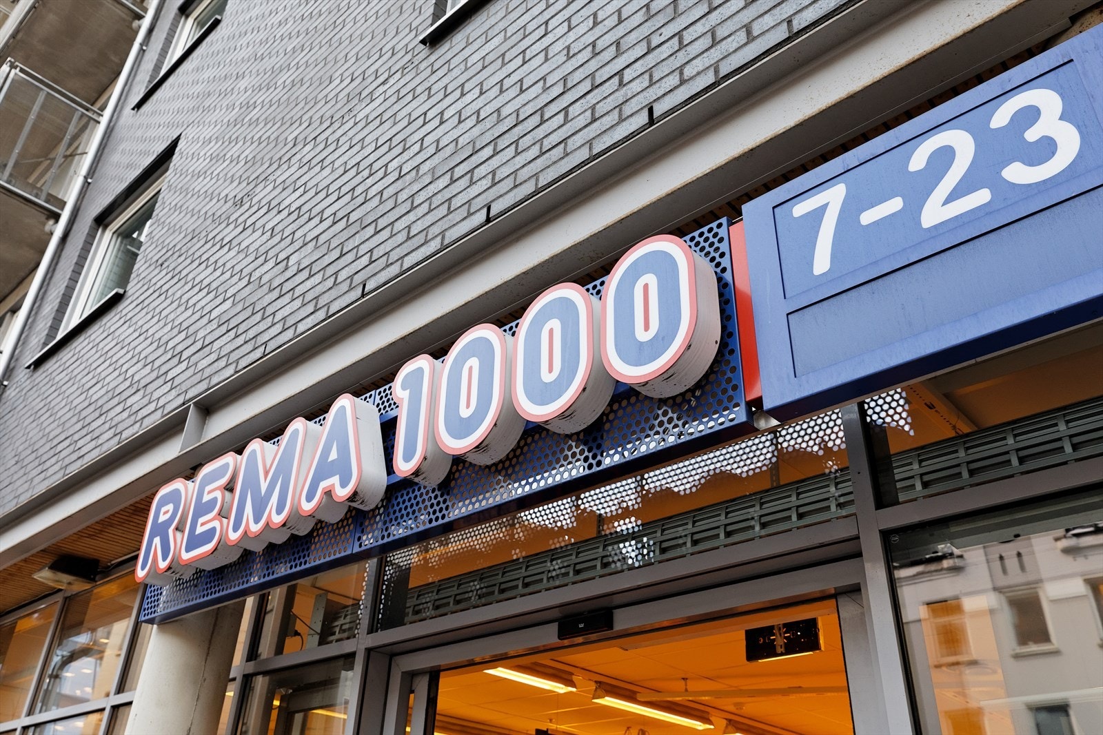 Det er kort gåavstand til Rema 1000, samt Kiwi og Coop Extra. Galleribilde