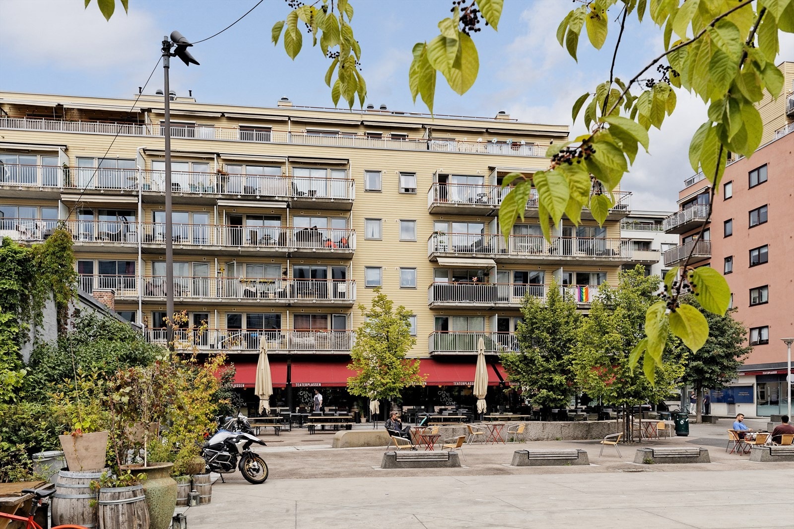 Leiligheten har en svært sentral og god beliggenhet i populære Teaterkvartalet. Galleribilde