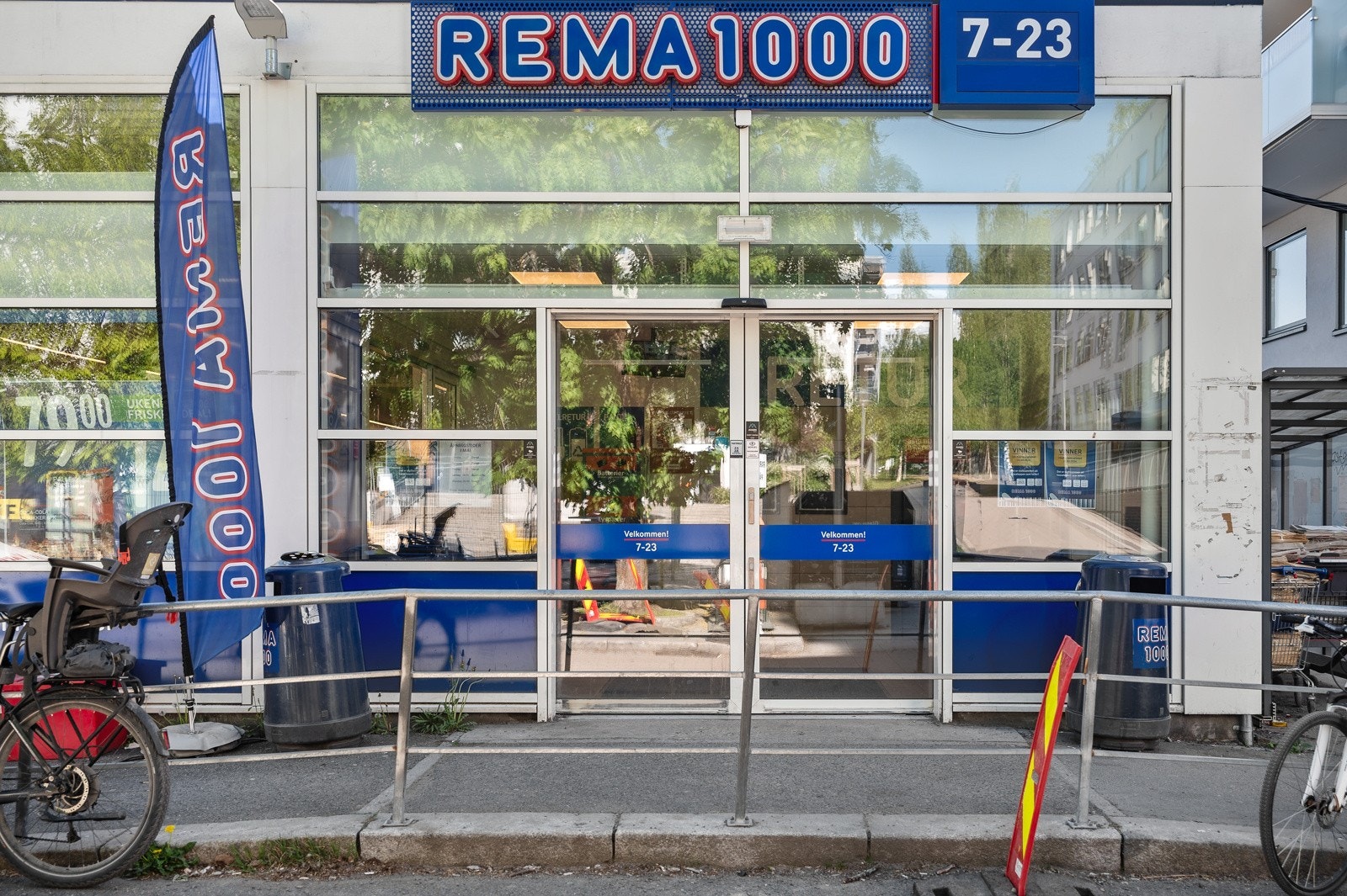 Umiddelbar nærhet til Rema 1000 på Hovseter Torg. Galleribilde