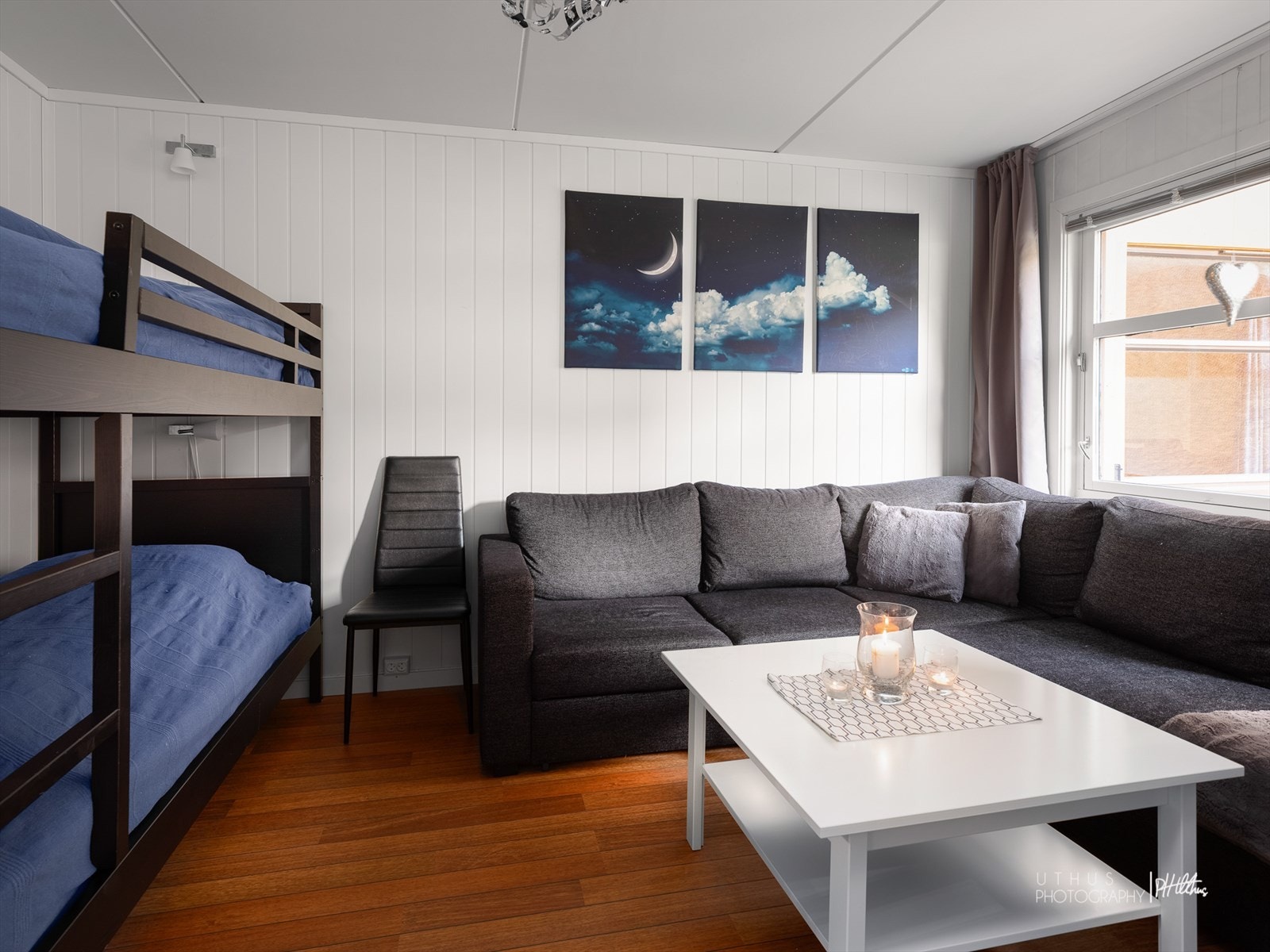 stue/soverom i 110 Galleribilde