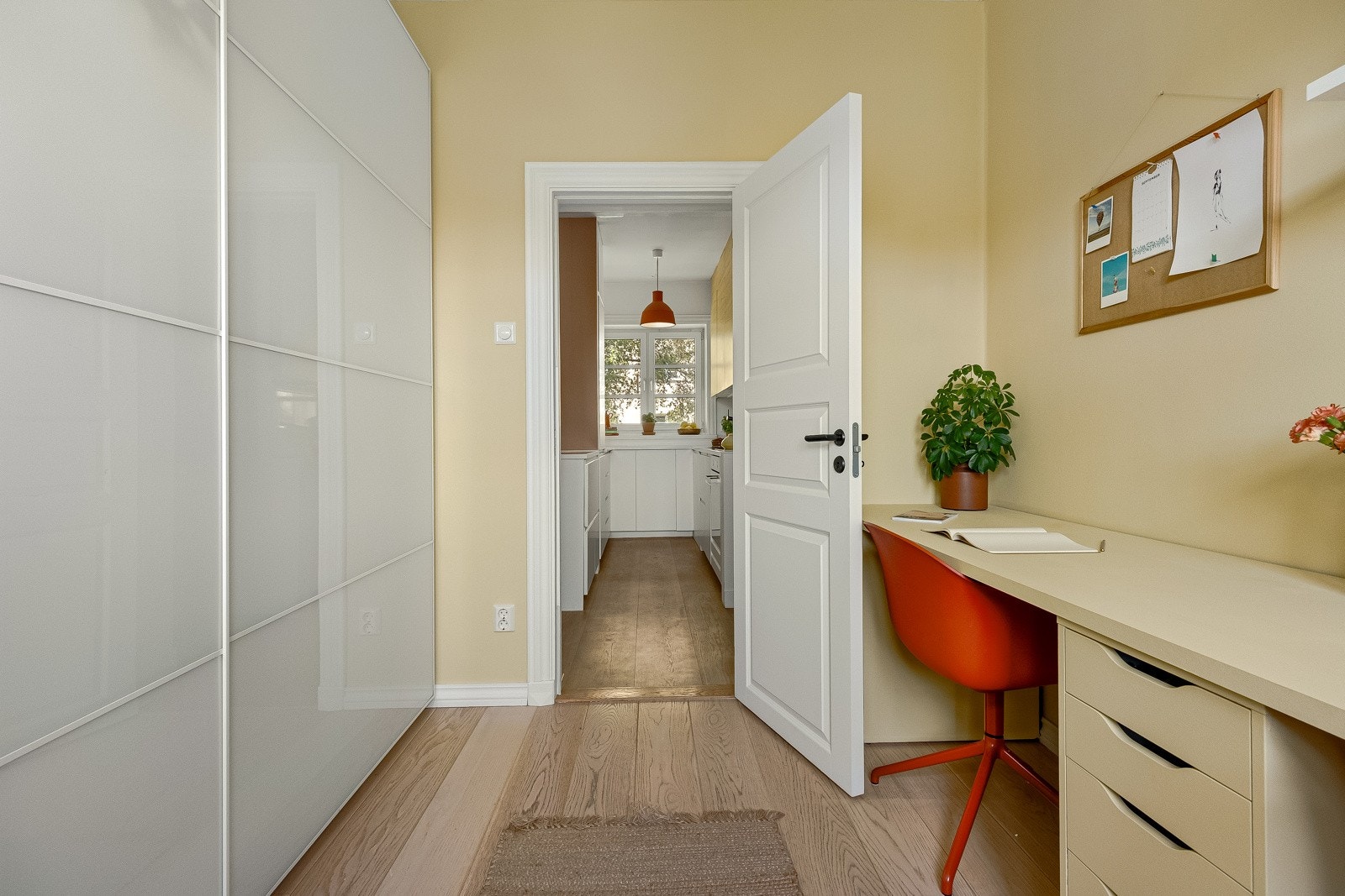 Rommet gjør også nytten som gjesterom, barnerom eller hobbyrom. Galleribilde