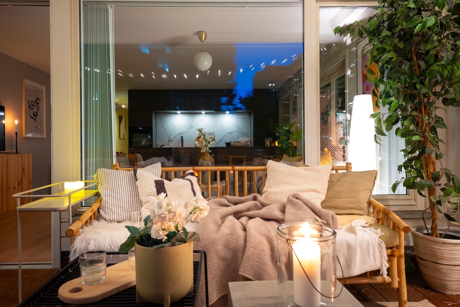 Her er alt lagt til rette for å nyte varme sommerdager og sene sommerkvelder i hyggelige lag. Galleribilde