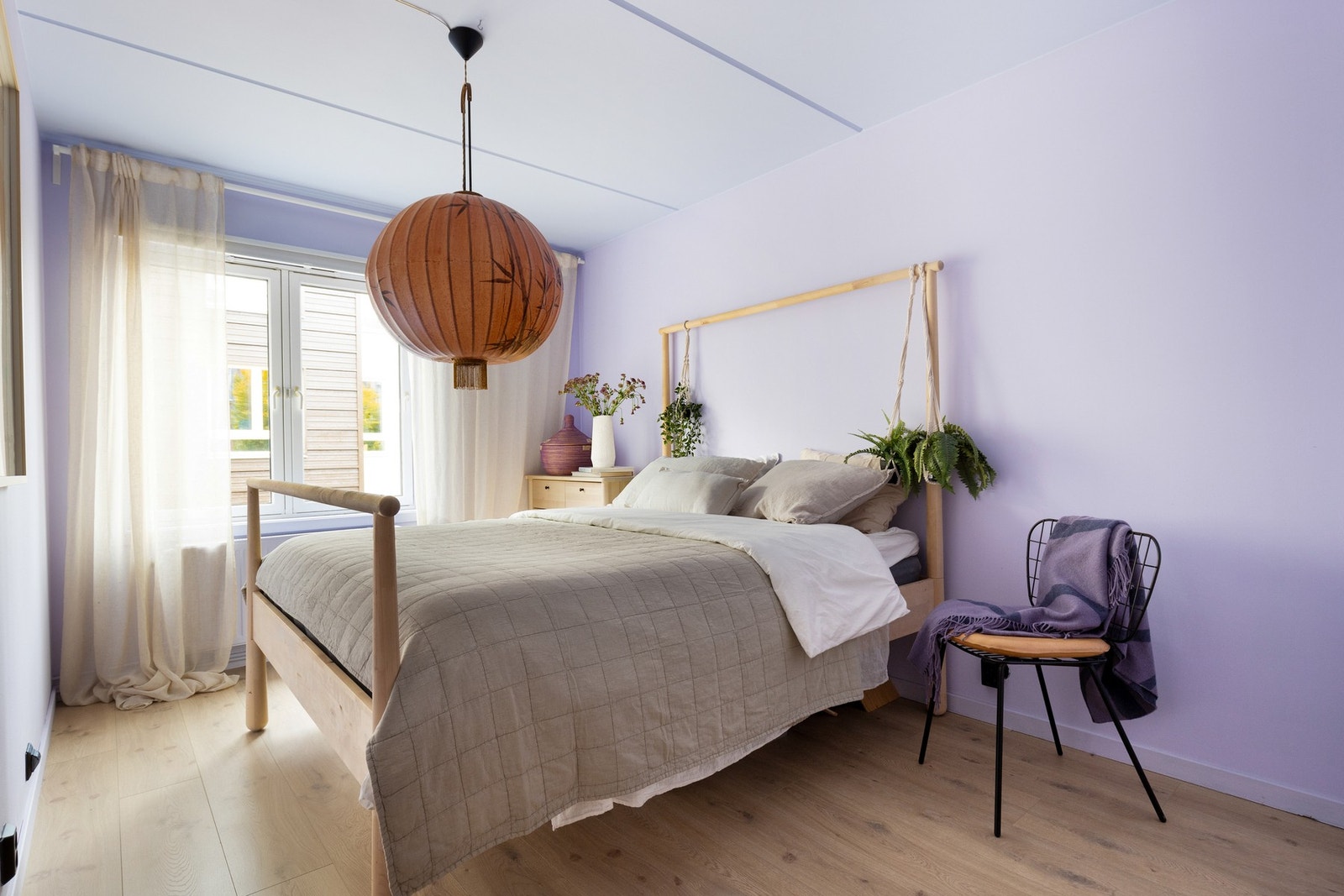 Boligen har i alt to soverom. Hovedsoverommet er av god størrelse og har plass til dobbeltseng og garderobeløsning. Galleribilde