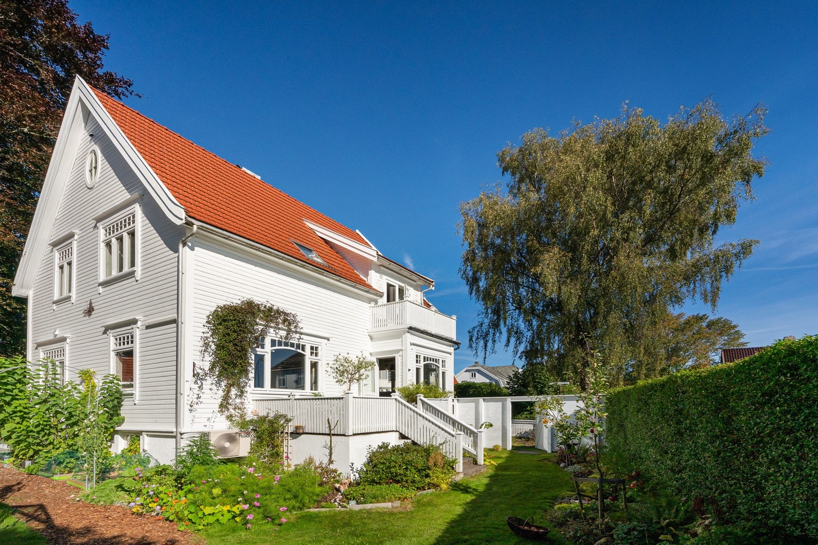 Michael R. Myhre presenterer Eiganesveien 81! Galleribilde