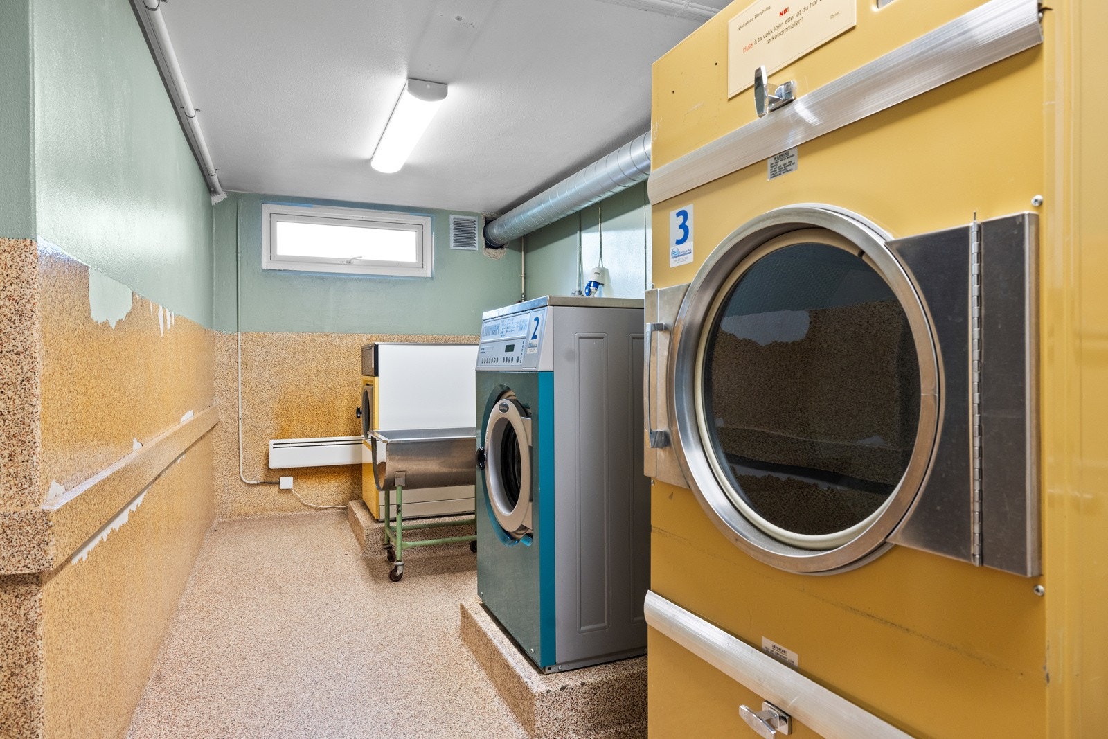 Borettslaget har en felles vaskekjeller Galleribilde