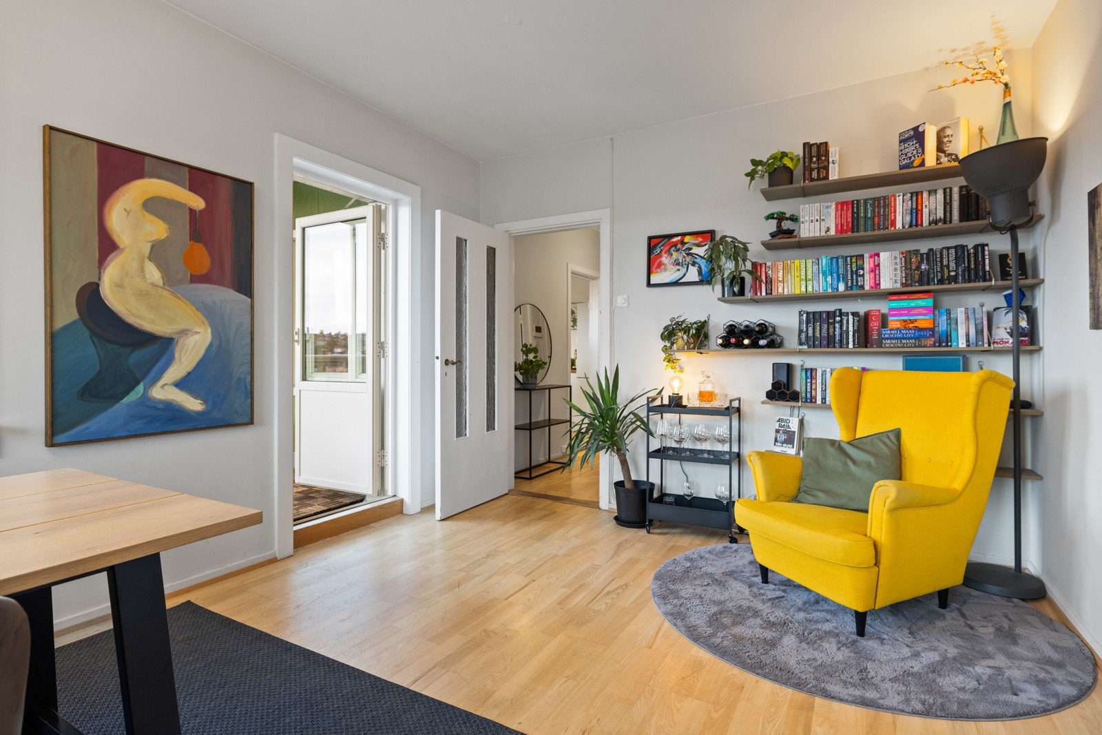 Utformingen av rommet danner gode soner som lett kan møbleres Galleribilde