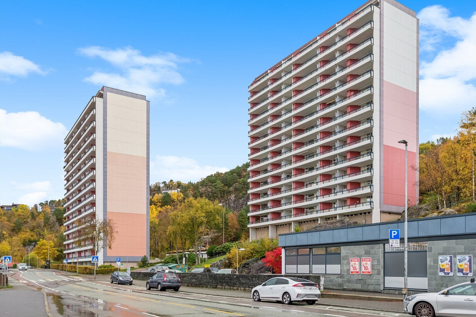 Sentral og god beliggenhet på Lønborg, rett ved butikk og busstopp m/hurtige avganger Galleribilde