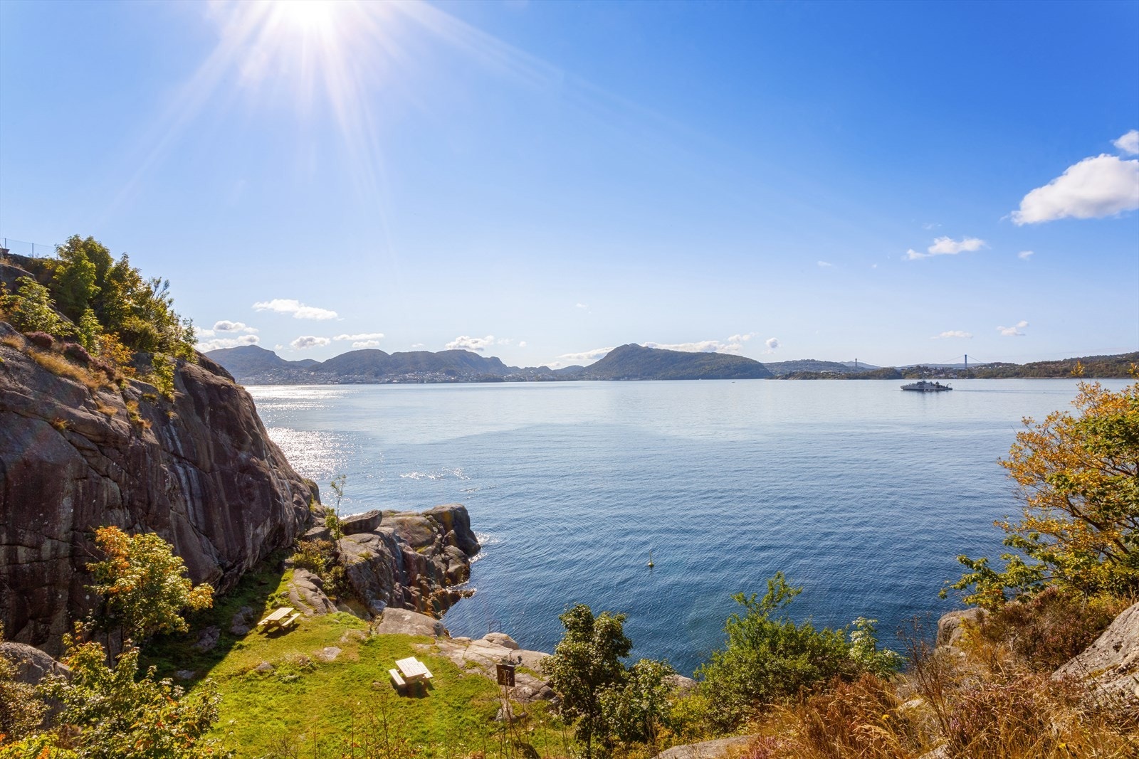Nærområdet - Kort vei til Helleneset friluftsområde og badeplass Galleribilde
