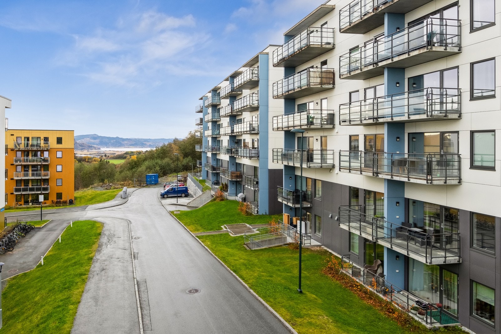 Blokken har en pen og moderne fasade. Galleribilde