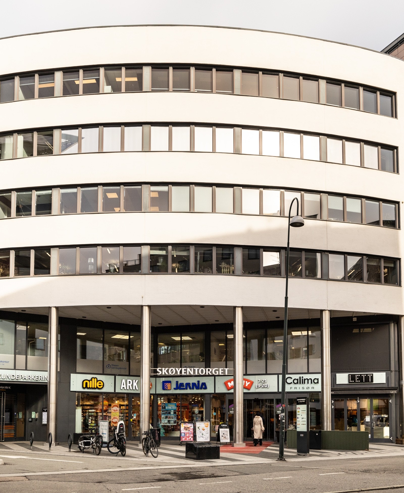 Skøyentorget. Galleribilde