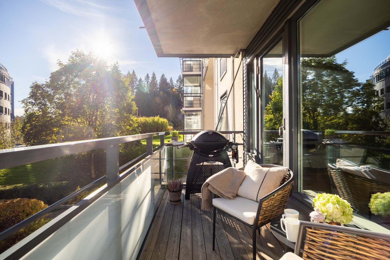 Påkostet og moderne selveier med balkong og gjennomgående god standard. Galleribilde