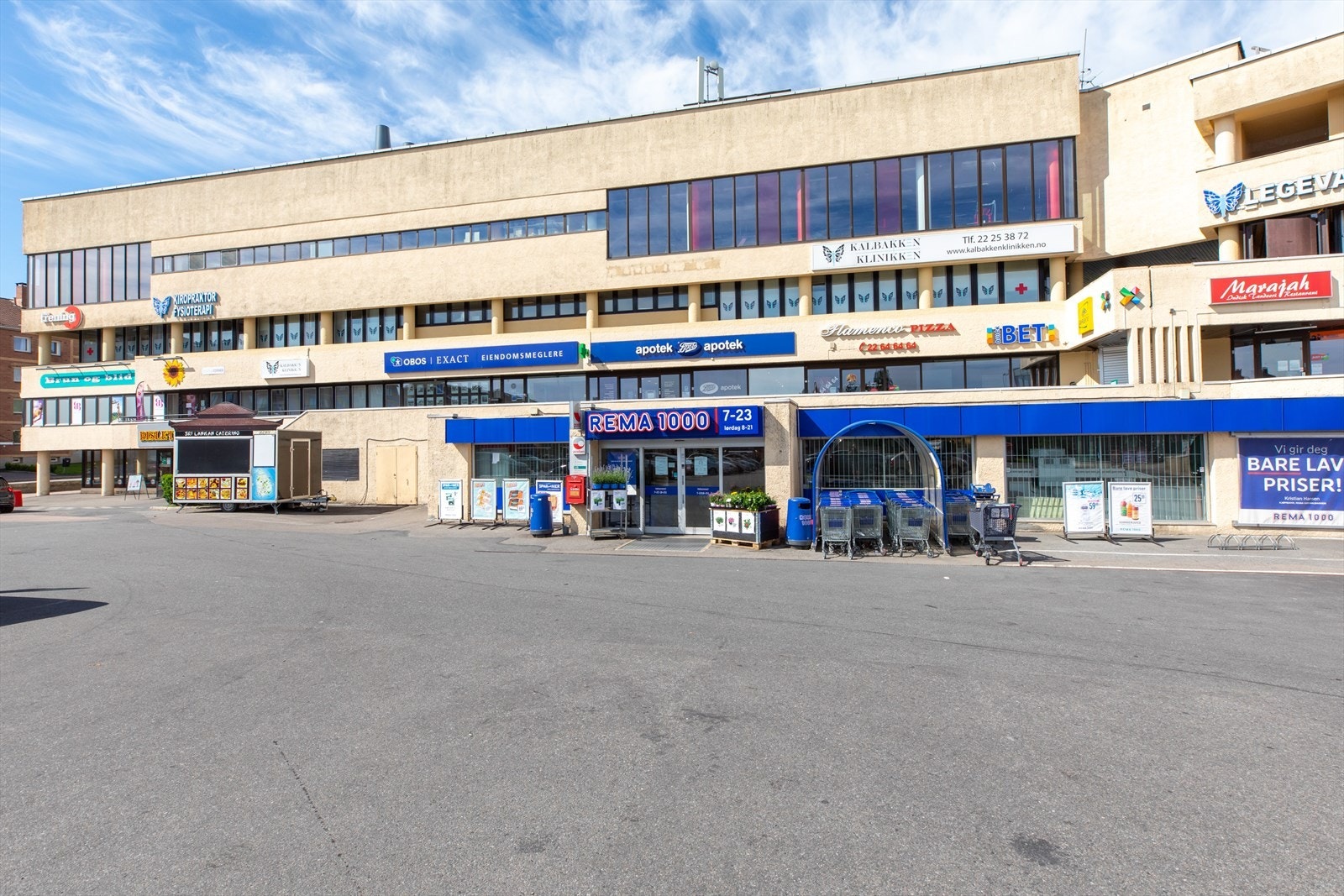 På Kalbakken er det også et godt utvalg av butikker og servicetjenester. Galleribilde