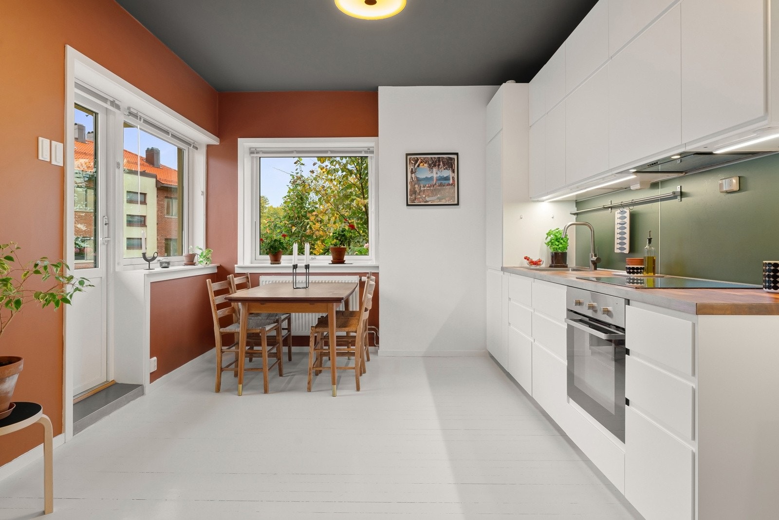 God plass til spisebordsgruppe, rommet har en god soneinndeling. Galleribilde