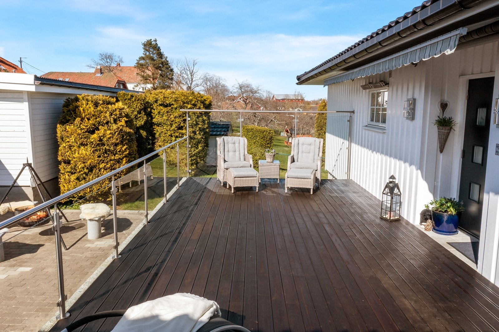 Begge terrasser har svært gode overflater med flere gode innredningsmuligheter. Galleribilde