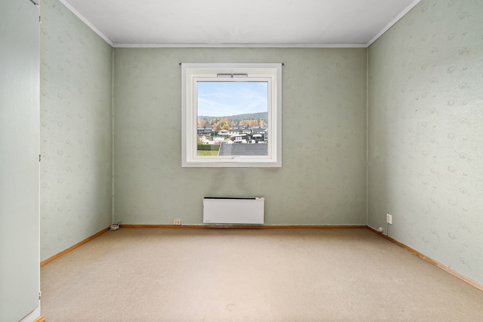 Det er skap til oppbevaring av tøy. Galleribilde