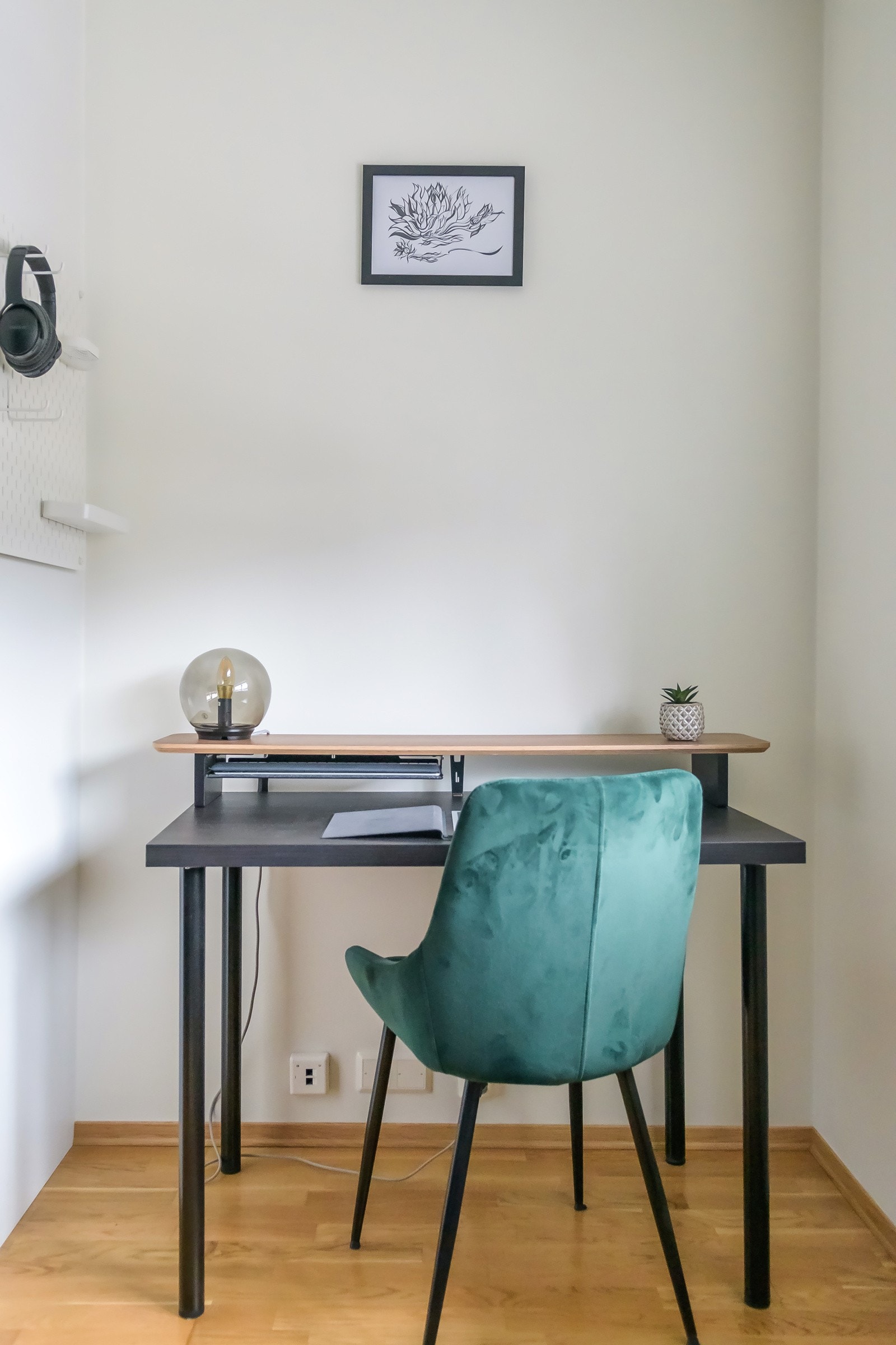 Skrivebordseksjon. Galleribilde