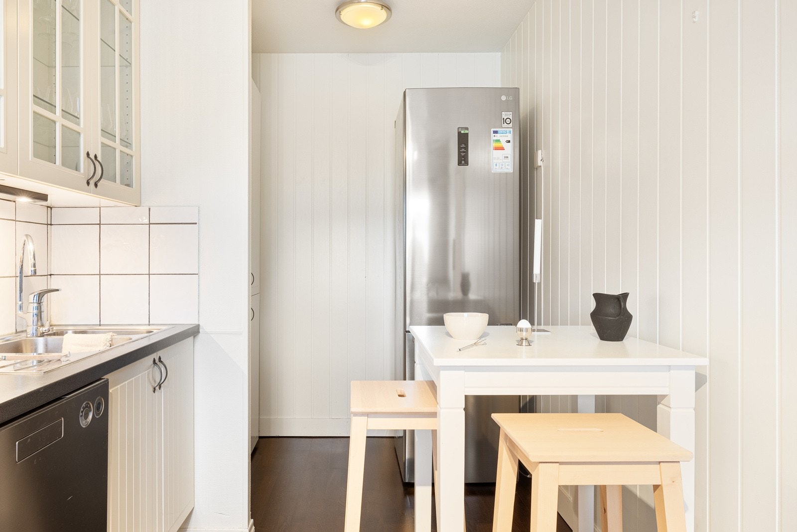 Plass til et spisebord på kjøkkenet. Galleribilde