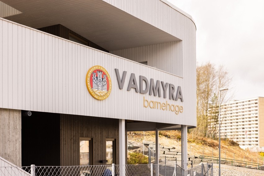 Vadmyra barnehage rett bortenfor. Galleribilde