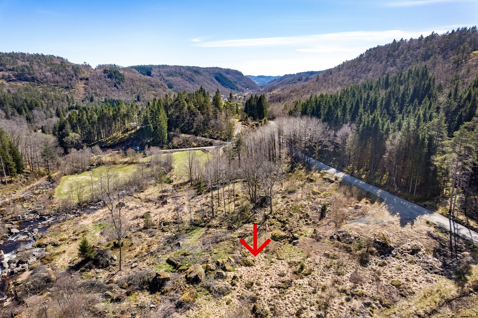 Det er ca. 6 km til Lyngdal Galleribilde