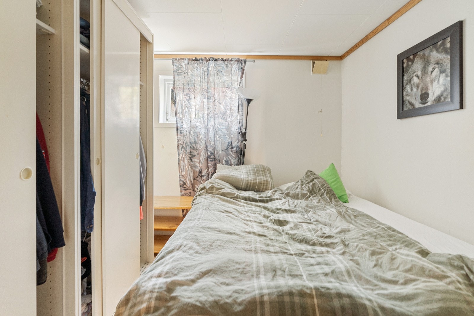 Soverommet i den innredede delen i u.etg. er 7,0 m². Galleribilde