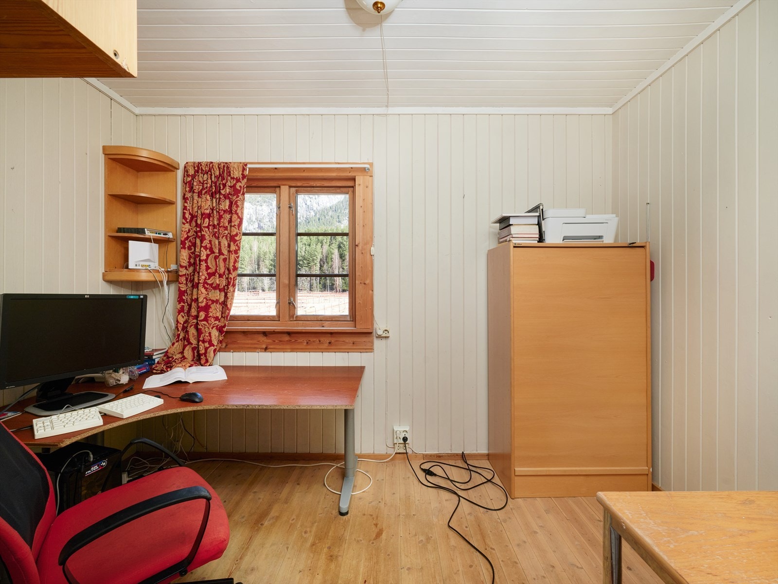 Soverom i 1.etasje med flere bruksmuligheter. Galleribilde