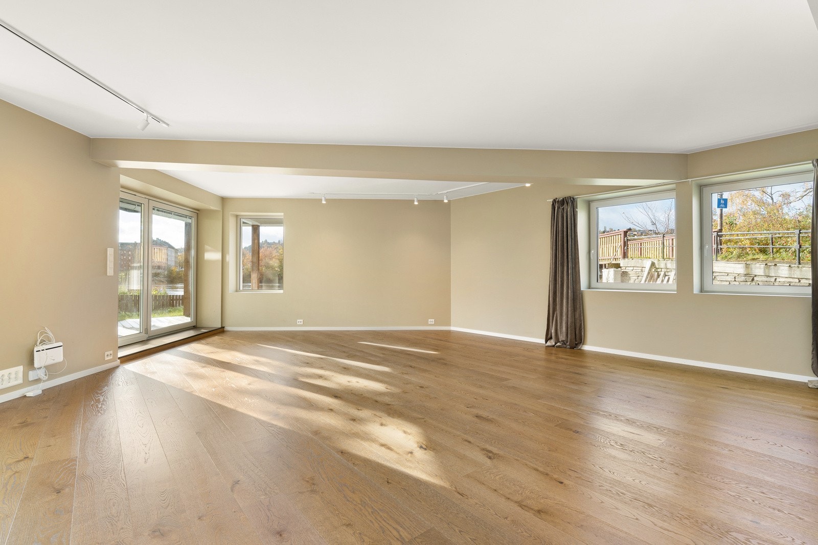 Her kan man enkelt innrede etter eget ønske med blant annet sofakrok og egen spisegruppe. Galleribilde