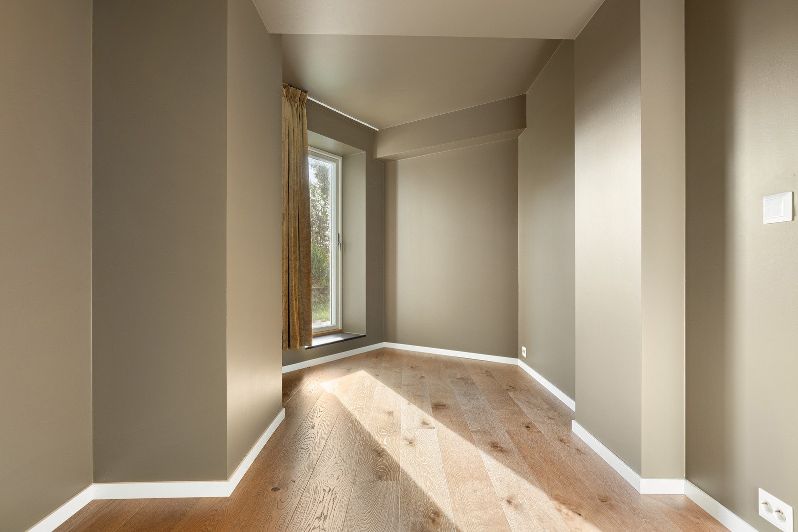 Herfra har man også egen dør ut til balkongen. Galleribilde