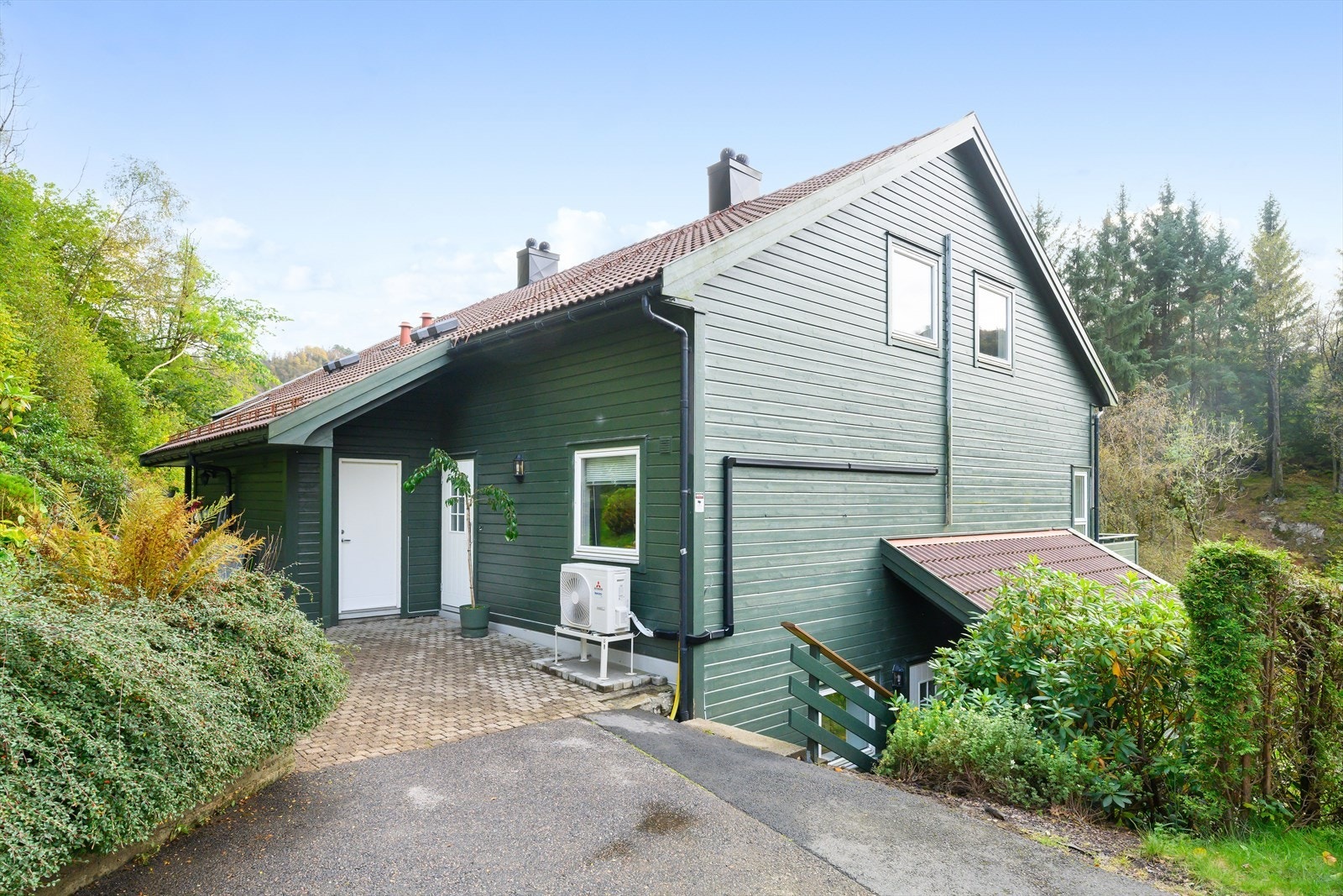 Utebod ved inngangspartiet Galleribilde