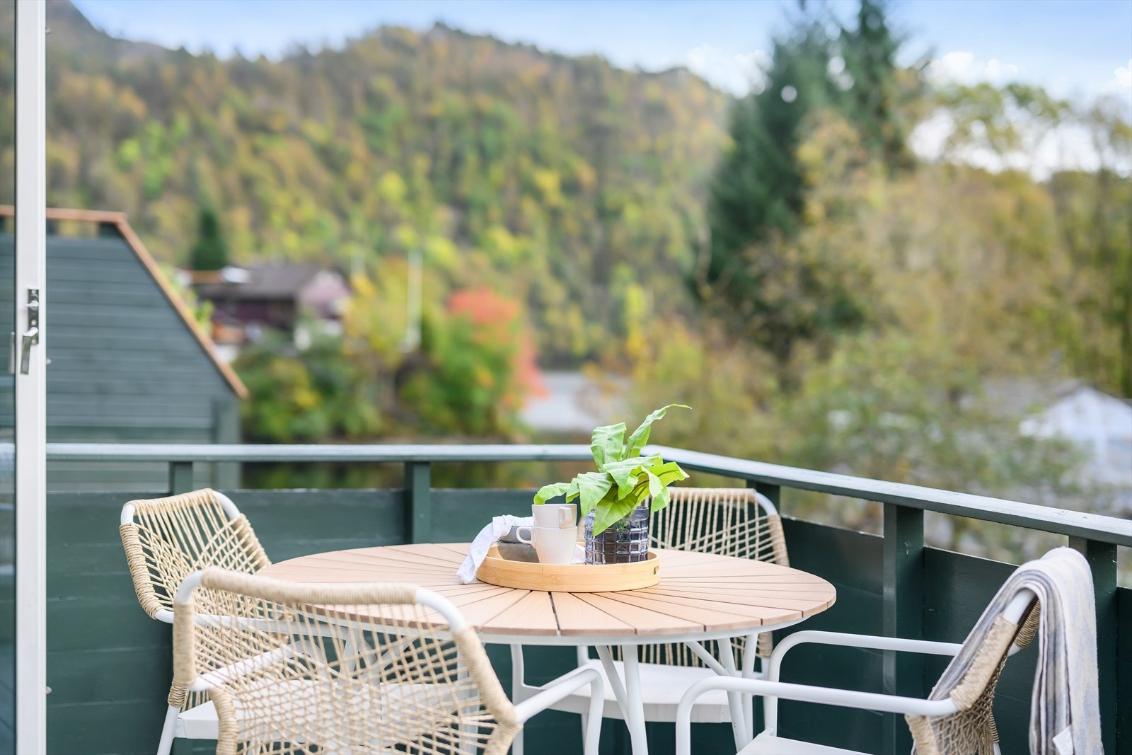 Utsikt mot deler av Grimevatnet Galleribilde