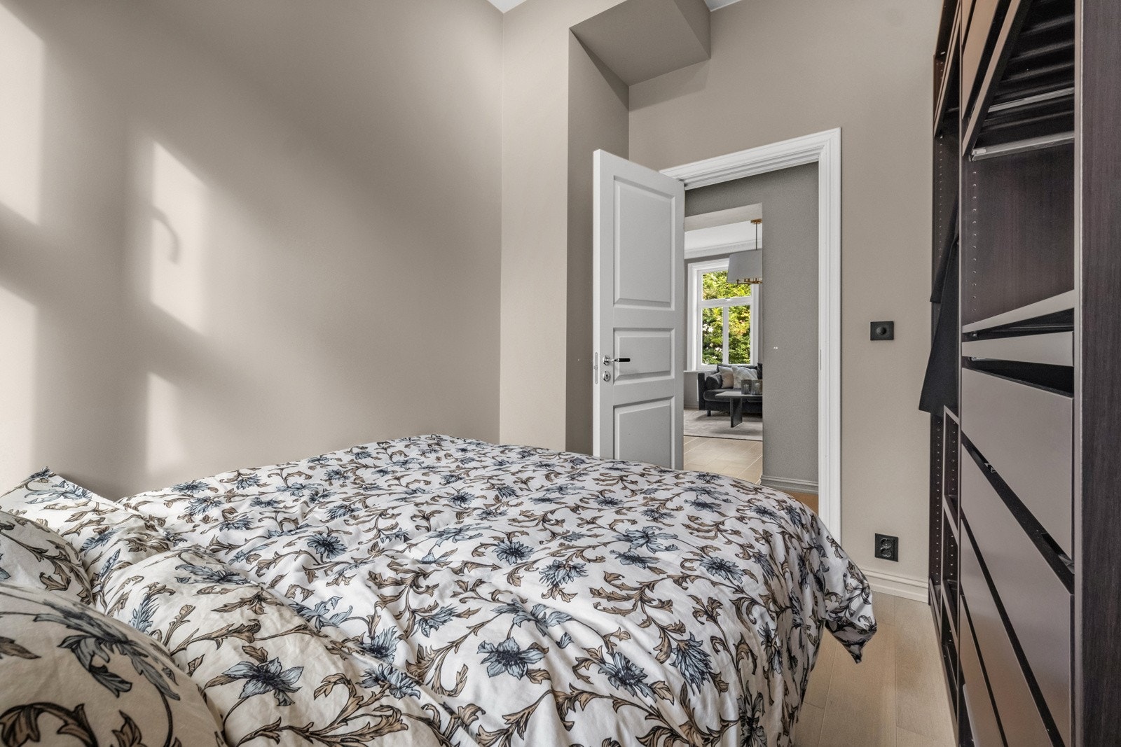 Et fleksibelt rom med mange bruksmuligheter. Kanskje dere trenger et barnerom eller gjesterom? Galleribilde