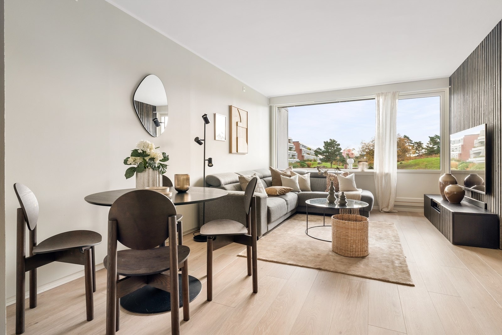 Lys og trivelig stue Galleribilde
